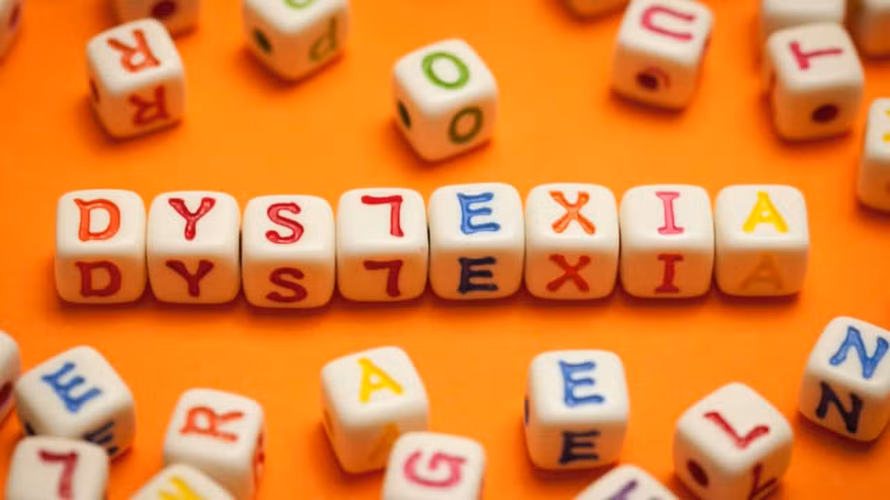 Dislexia, letras invertidas - CraigRJD/ istockphoto.com