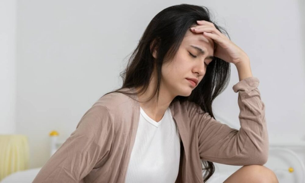 Dor de cabeça atinge 20% das mulheres e pode durar até 72 horas
