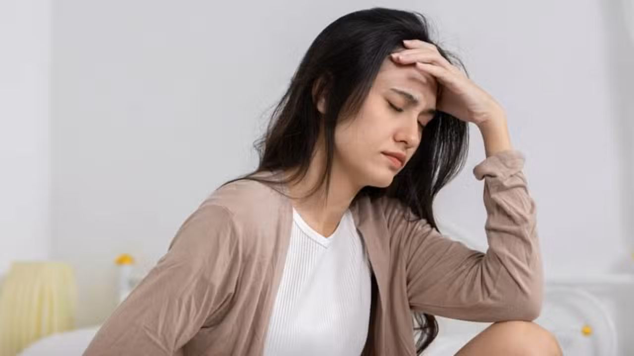 Dor de cabeça - FOTO Eak - shutterstock.com