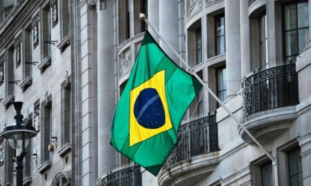 Embaixada Brasileira - PhenomArtlover/istockphoto.com
