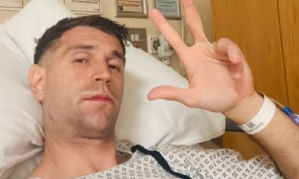 Emiliano Martínez passa por cirurgia na mandíbula após choque na vitória do Chelsea sobre o Everton