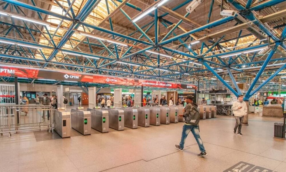 Trens da CPTM recebem pagamento por QR Code no celular e recarga via Pix em 97 paradas