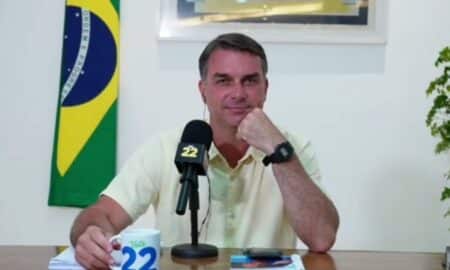 Flávio Bolsonaro - Reprodução/YouTube
