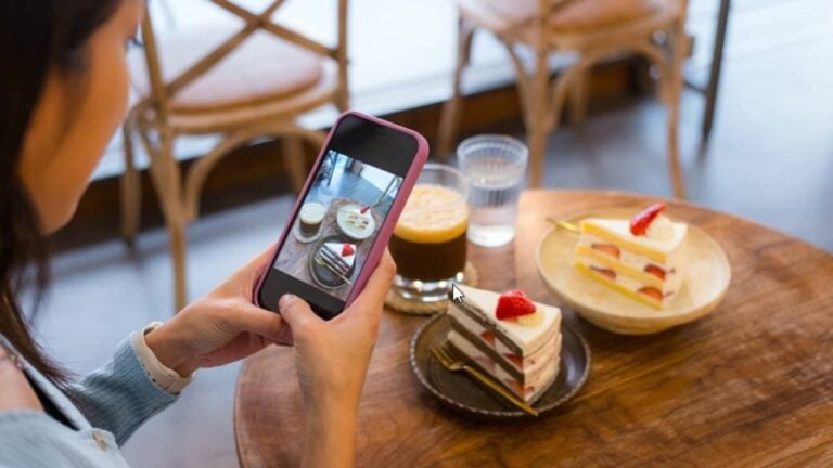Fotos celular - leungchopan - shutterstock.com