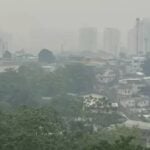 Fumaça cobre cidade de Manaus (AM) - Reprodução/Redes Sociais/val_amazon
