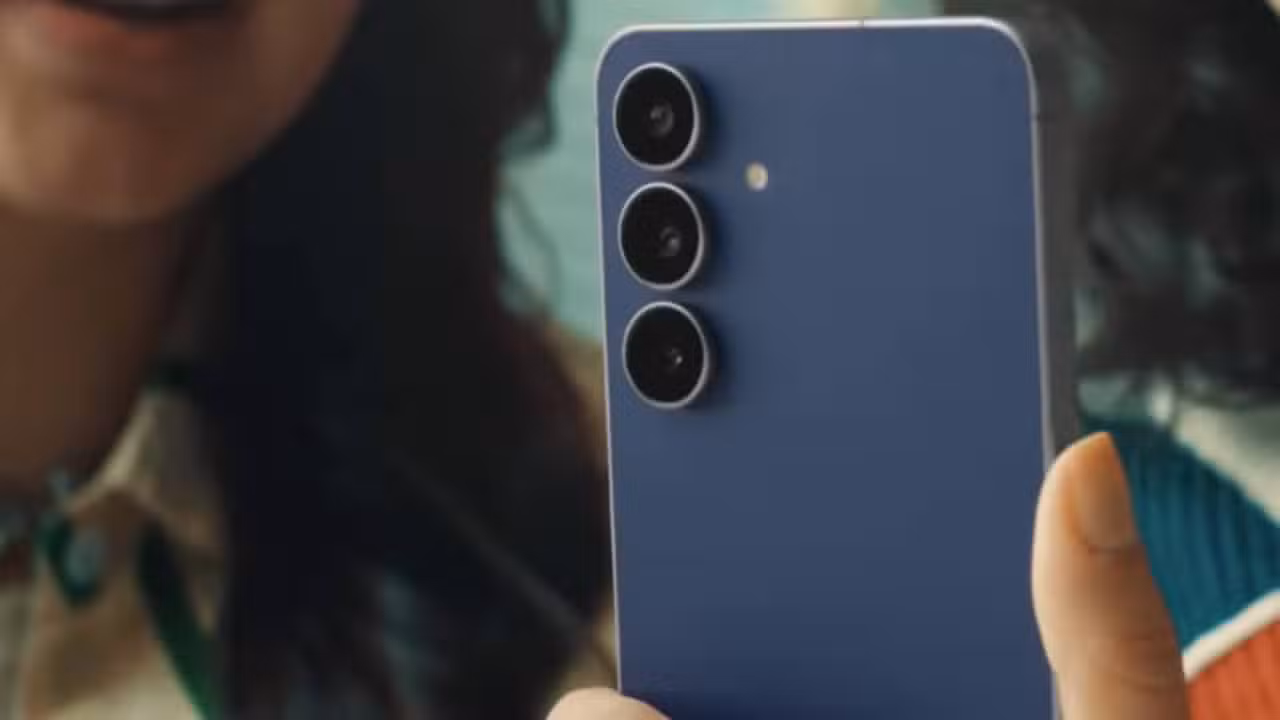 Galaxy S25 FE - Reprodução/YouTube