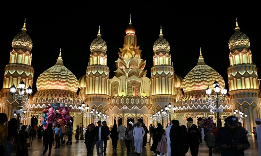 Global Village em Dubai registra 49.505 visitantes por dia e supera o Magic Kingdom da Disney