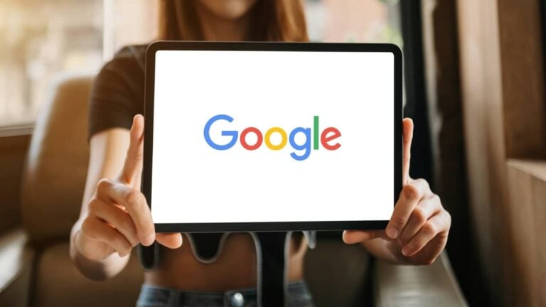 Google - Nuttapong punna / shutterstock.com