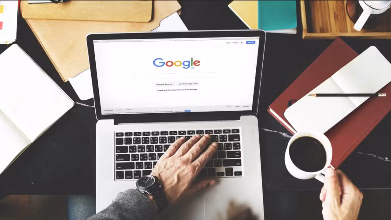 Google - Rawpixel.com / shutterstock.com