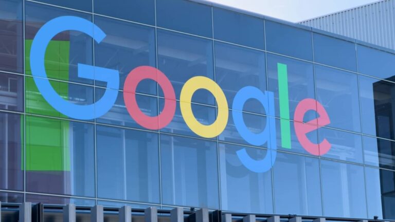 Google - ZikG / shutterstock.com