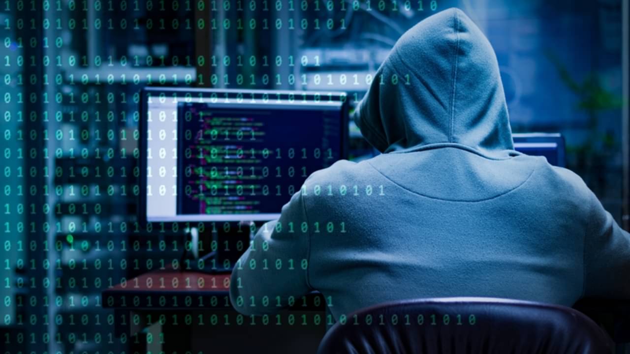 Hacker usa agentes de IA e invade mais de 100 empresas no mundo - Foto