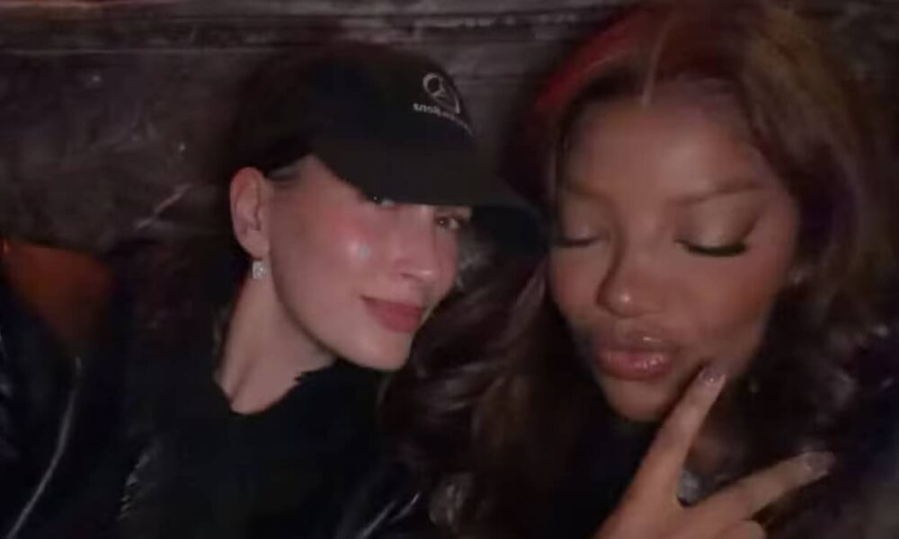 Ludmilla encontra Hailey Bieber e posa para foto em evento em Paris