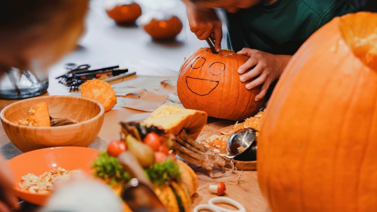 Halloween - Jannissimo/Shutterstock.com