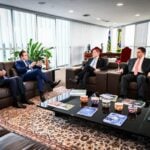Presidentes da Câmara e do Senado se reúnem com o presidente do TSE