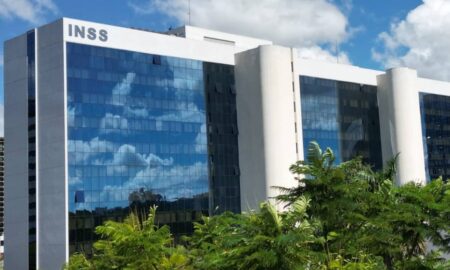 Mudança na aposentadoria do INSS em 2027 exige revisão de dados