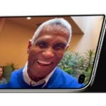 iPhone Duo - Reprodução