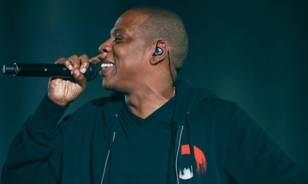 Jay-Z escolhe a si mesmo para o show do Super Bowl em 2027