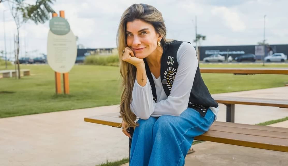 Joana Balaguer compara fotos de 2005 e 2026 e surpreende p | Entretenimento | QTU Notícias