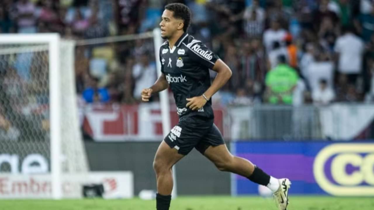 Quem é João Alencar, zagueiro cotado para ser titular do Santos contra o Bahia