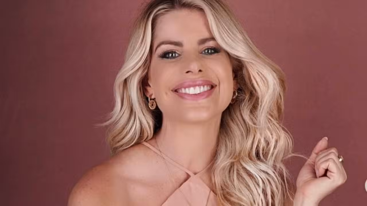 Karina Bacchi - Instagram/karinabacchi
