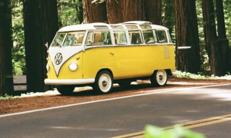 Kindred Motorworks lança Kombi elétrica restaurada nos EUA