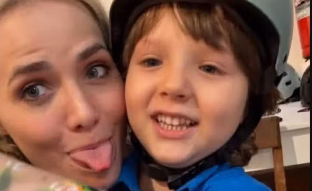 Leticia Colin e filho - Reprodução/Instagram