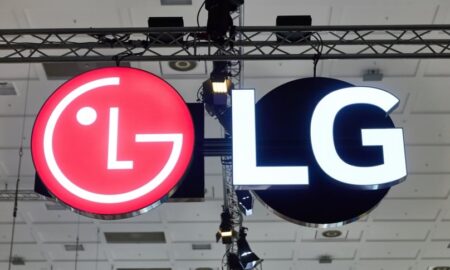 LG Electronics - Robert Kneschke / Shutterstock.com