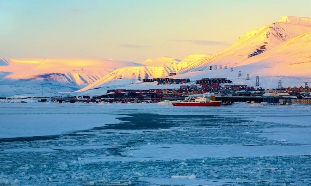 Longyearbyen proíbe consumo de água da torneira após degelo
