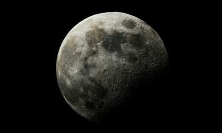 Lua - JLStock/shutterstock.com