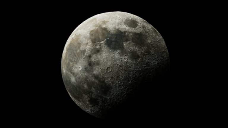 Lua - JLStock/shutterstock.com