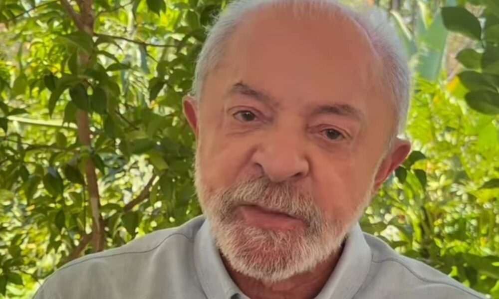 Lula completa 81 anos nesta terça-feira e tem duas datas no RG