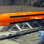 Mãe de todas as bombas - arma Massive Ordinance Air Blast (MOAB) - Força Aérea dos EUA