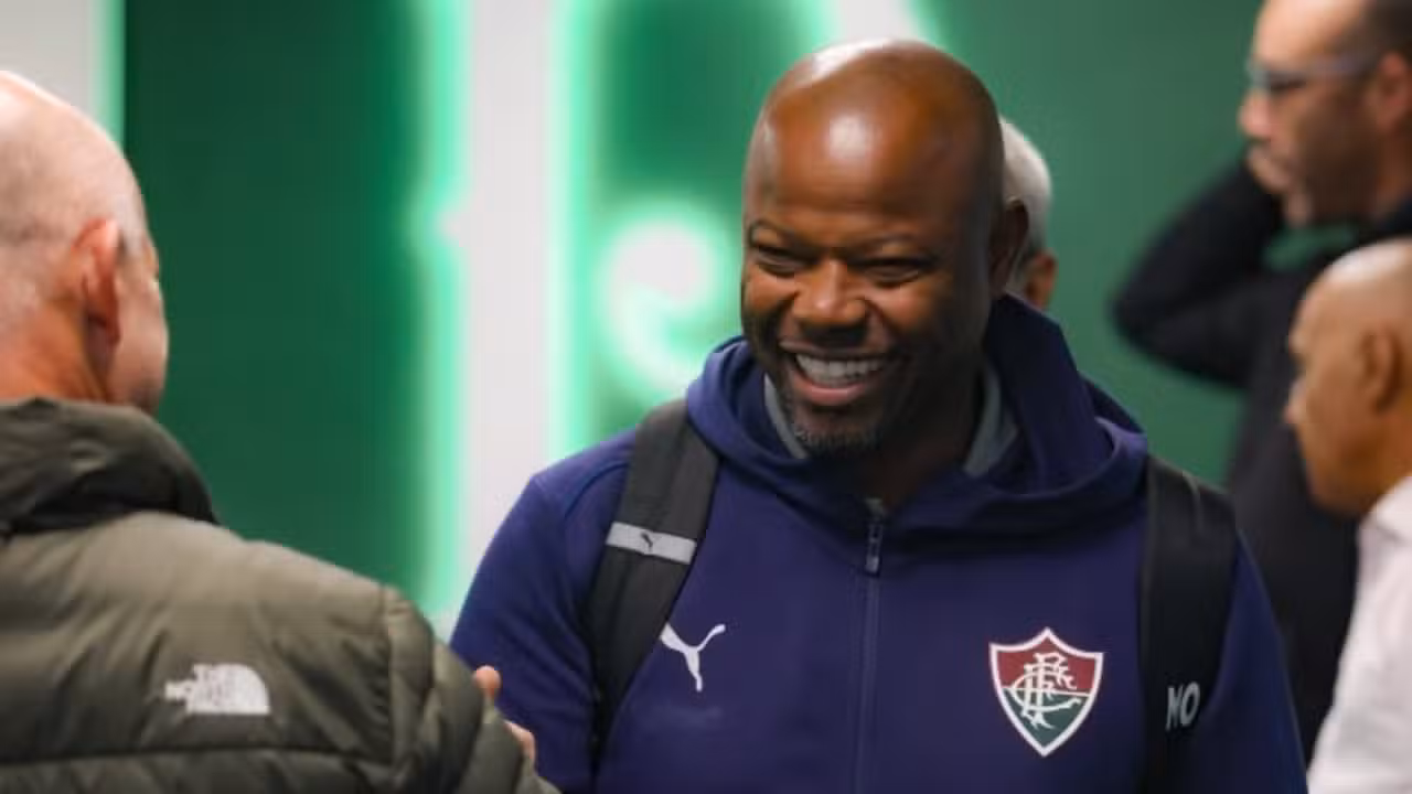 “Foi decisão dele!” Marcão explica por que Nonato bateu pênalti antes de Hulk e Lucho
