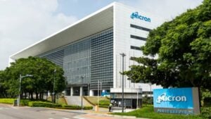 Micron - BING-JHEN HONG/ istockphoto.com