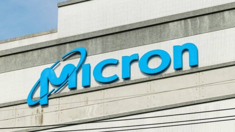 Micron - Jack Hong / Shutterstock.com