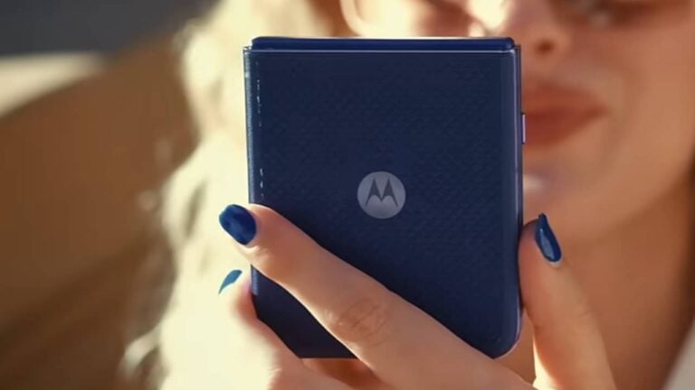 Motorola Razr 70 - Reprodução/YouTube