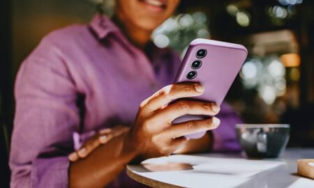 Qual a melhor operadora de celular? TIM, Vivo e Claro comparam cobertura e preços