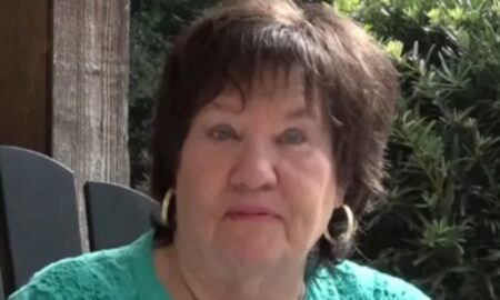 Mulher comemora 80 anos realizando funeral em vida - Reprodução