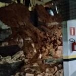 Muro de condomínio cai em BH - Reprodução