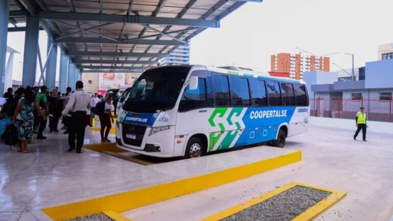 Ônibus do transporte intermunicipal em Sergipe - Sedurbs