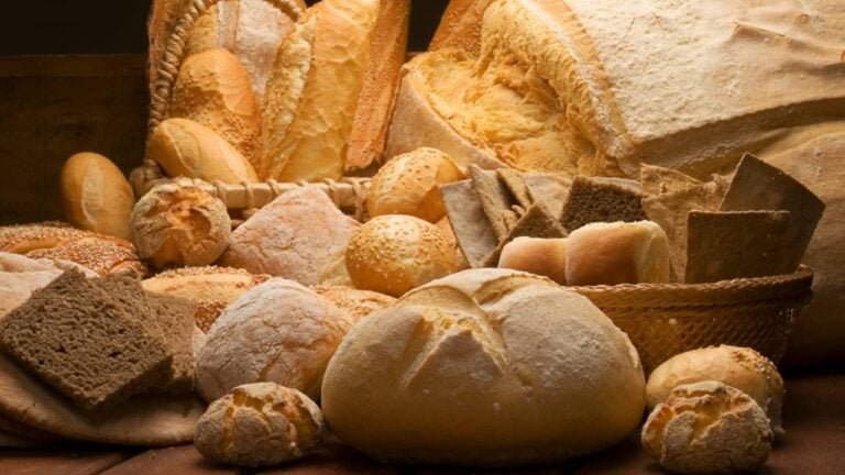 Pães artesanais - Erich Sacco/ istockphoto.com