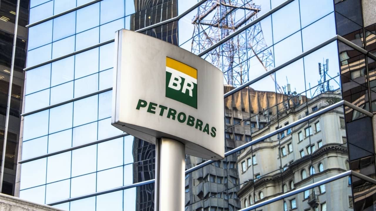 Petrobras - Alf Ribeiro / Shutterstock.com