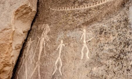 Pinturas rupestres de 67.800 anos correm risco com incêndios na Indonésia
