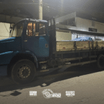 PM recupera caminhão furtado em São José dos Campos com carga intacta