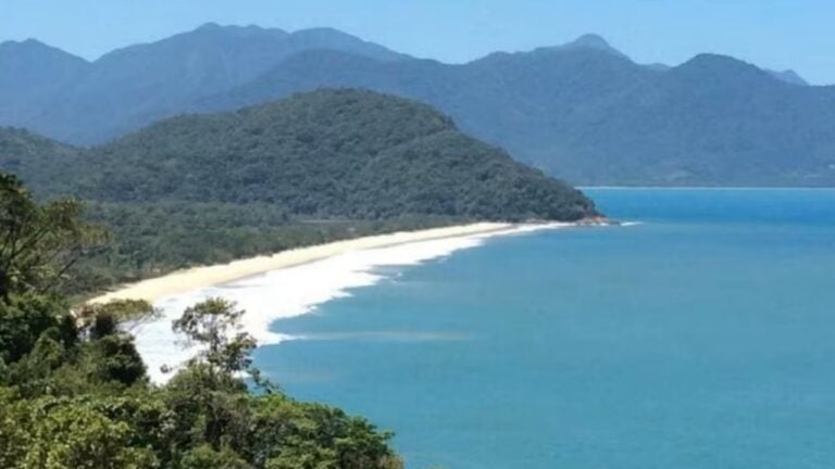 Praia do Puruba, em Ubatuba - Prefeitura de Ubatuba