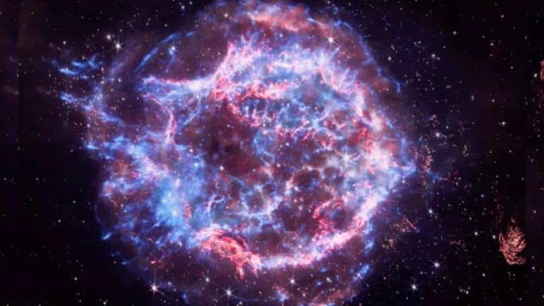 Raios X: NASA/CXC/SAO remanescente de supernova Cassiopeia A - NASA/CXC/SAO/L. Frattare e K. Arcand.