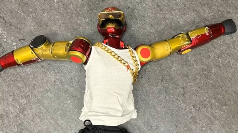 Robo apreendido - Reprodução/Polizei NRW K