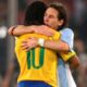 Ronaldinho Gaúcho homenageia Messi - Rede Social