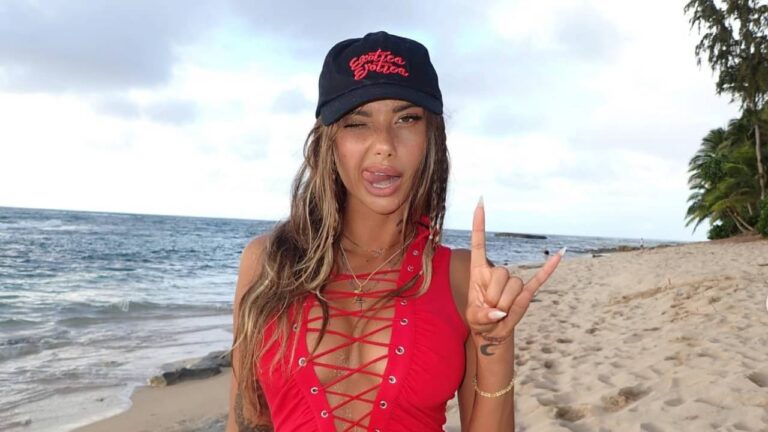 Sahara Ray - Instagram