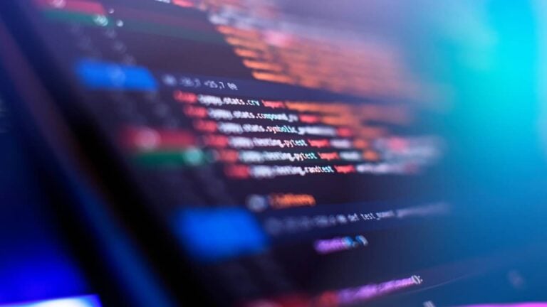Software, tecnologia - Zakharchuk/shutterstock.com